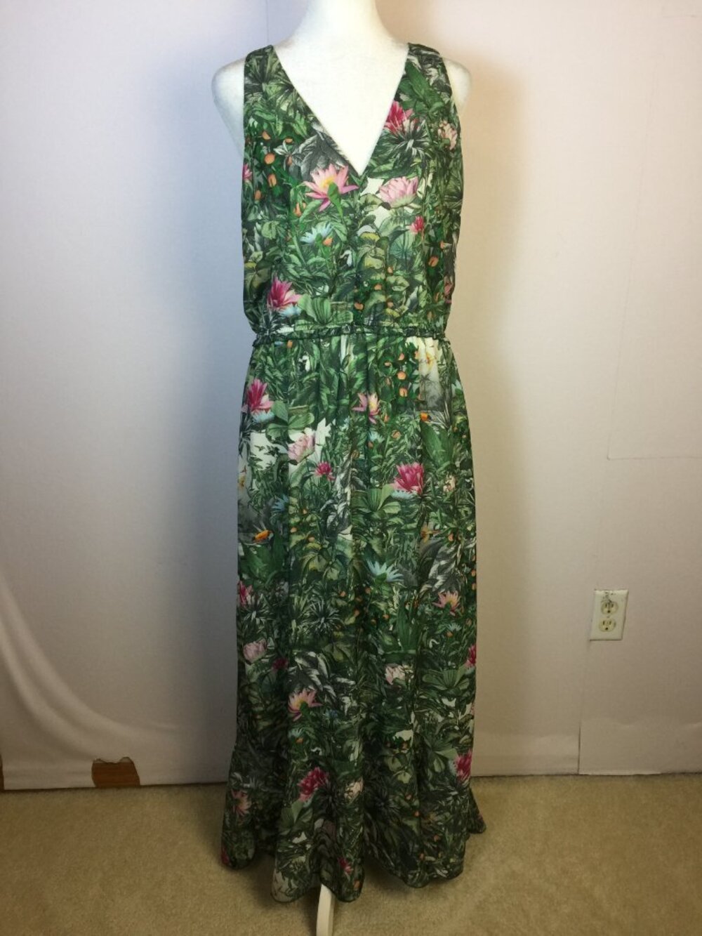H&M Conscious Collection Maxi Dress Size 12 Womans Green Floral V-neck Ruffle